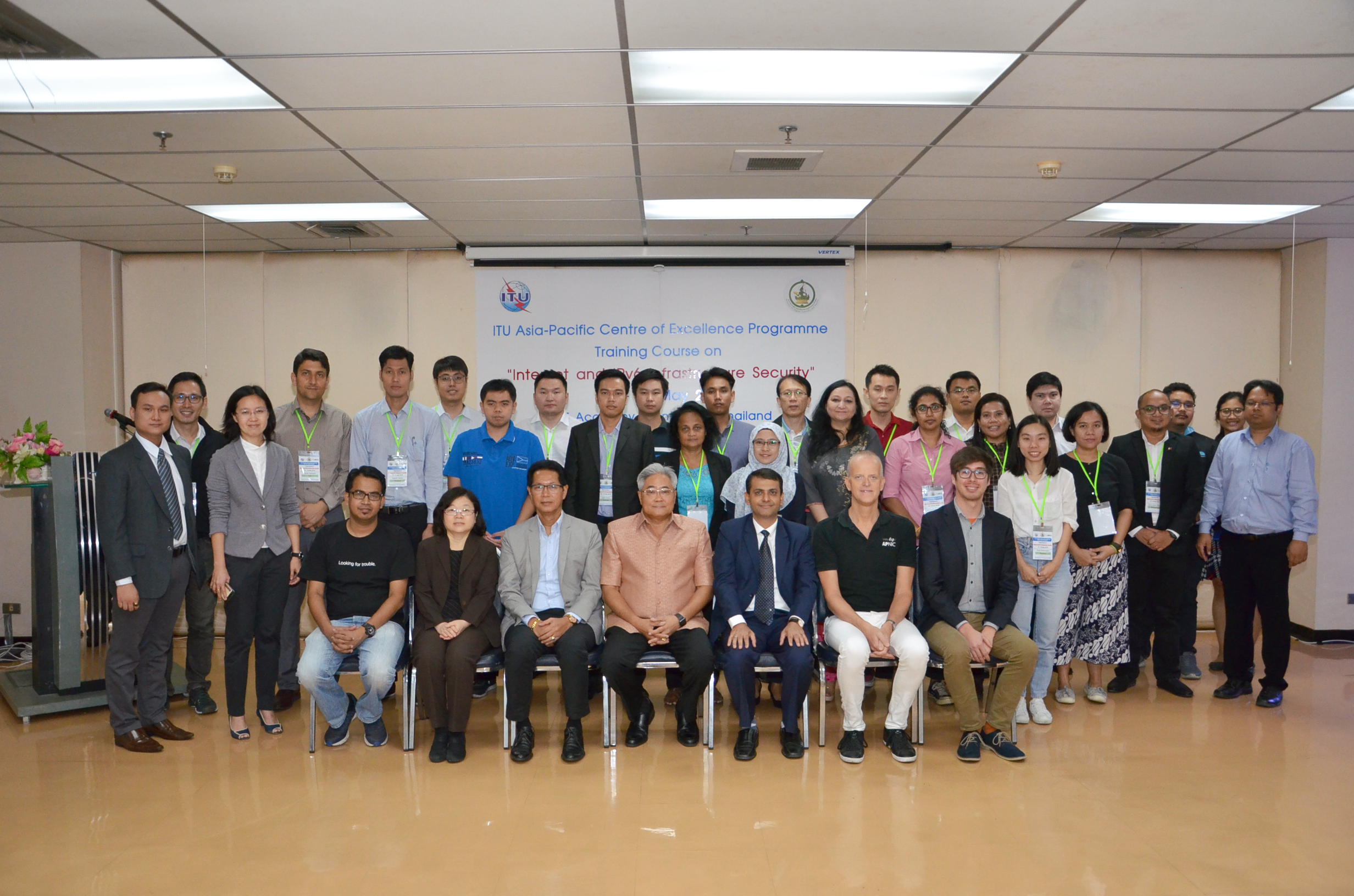 tot_academy0104.jpg